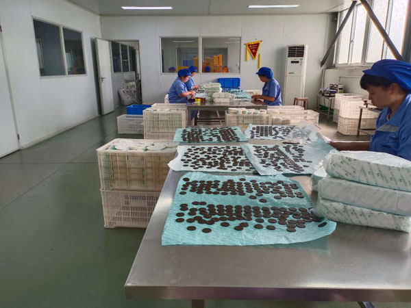 膏藥代工生產(chǎn)廠家哪里比較多?膏藥廠家電話是多少? 膏藥代工生產(chǎn)廠家哪里比較多?膏藥廠家電話是多少?